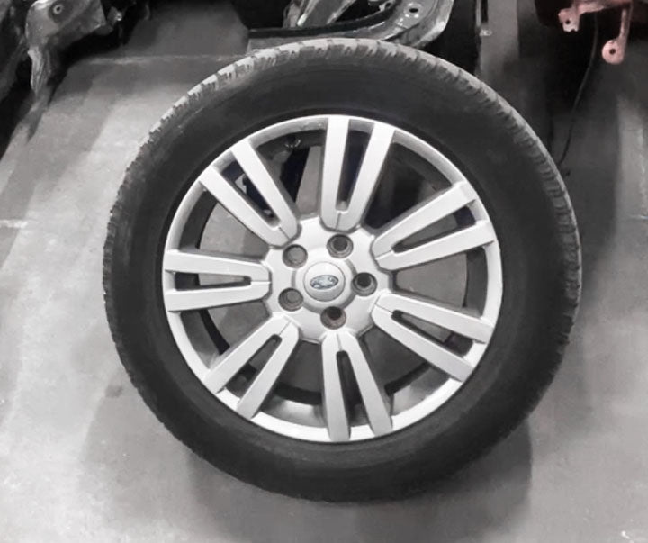 Land Rover Discovery 4 Alloy Wheels & Tyres 19''