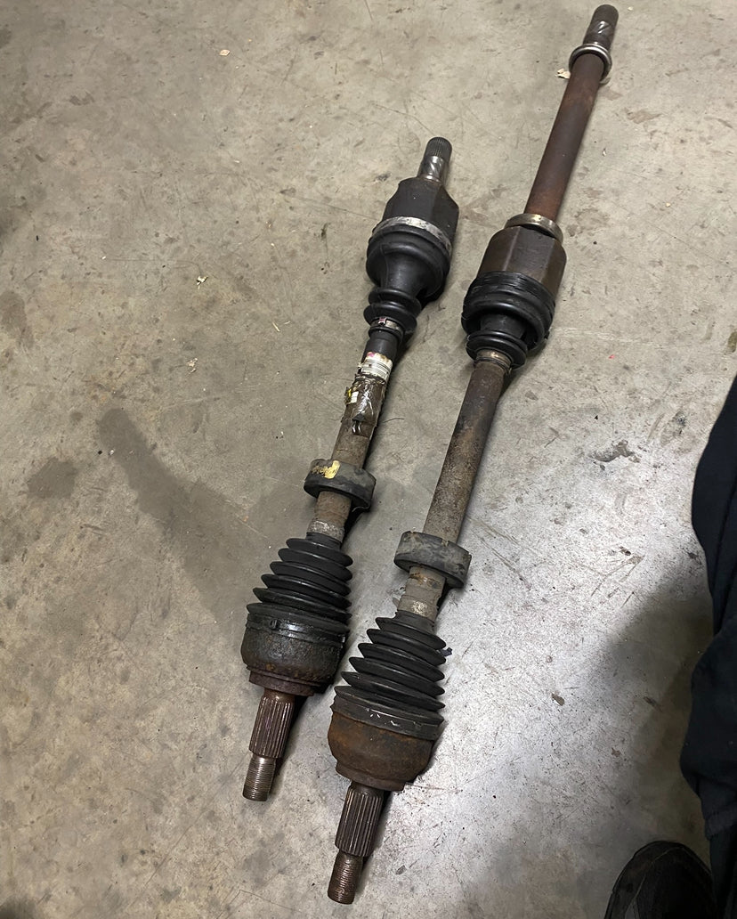 Renault Megane Sport 225/R26 Driveshafts