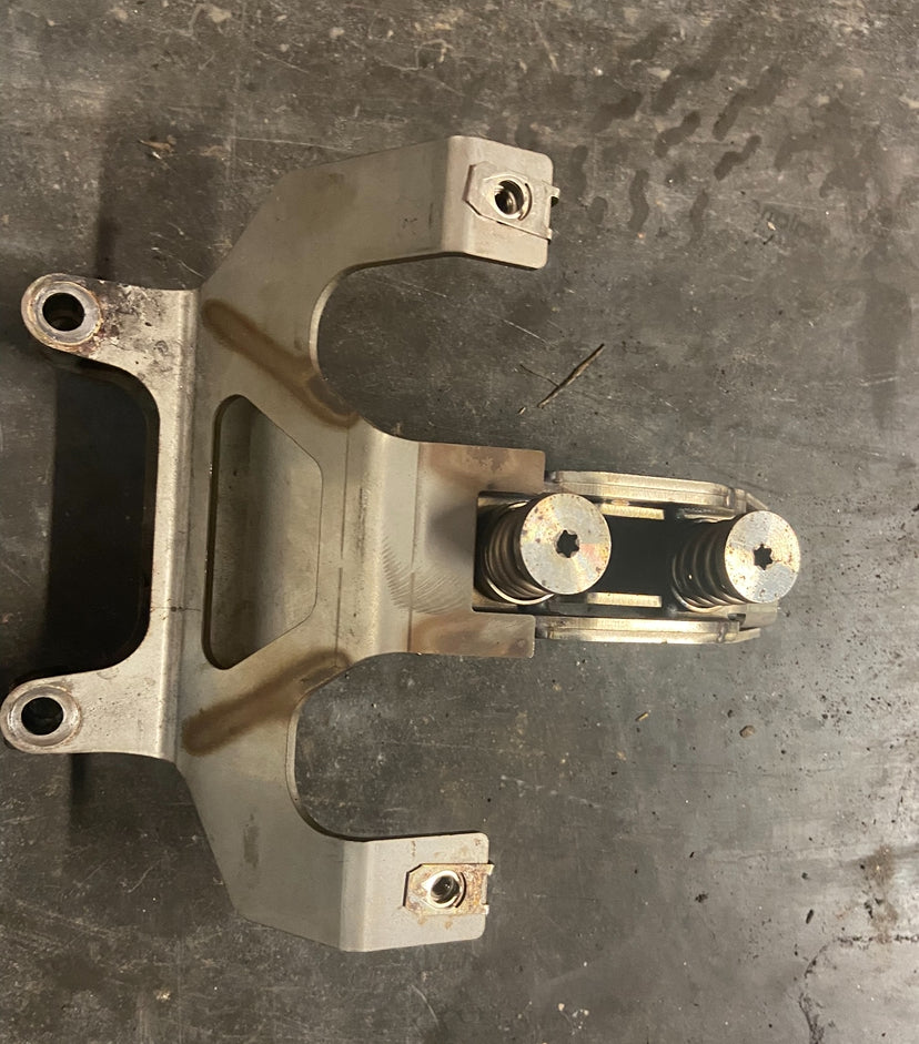 Mercedes A45 AMG - Turbo Bracket