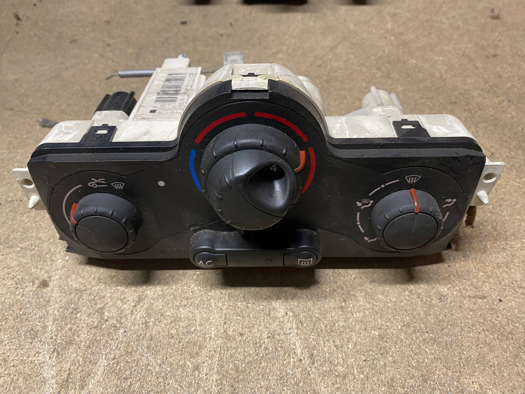 RENAULT MEGANE SPORT R26 / 225 - HEATER CONTROLS