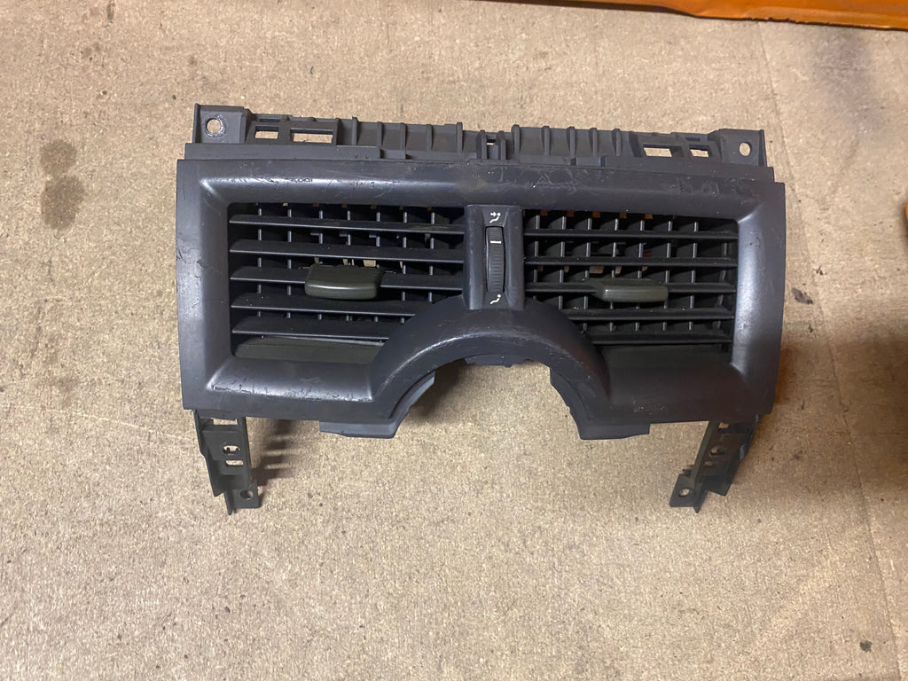 RENAULT MEGANE SPORT R26 / 225 - DASHBOARD HEATER VENT