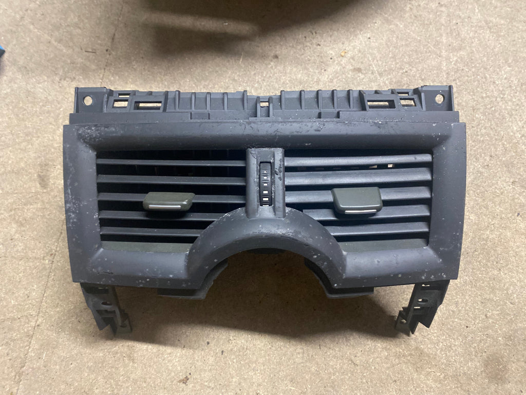 RENAULT MEGANE SPORT R26 / 225 - DASHBOARD HEATER VENT