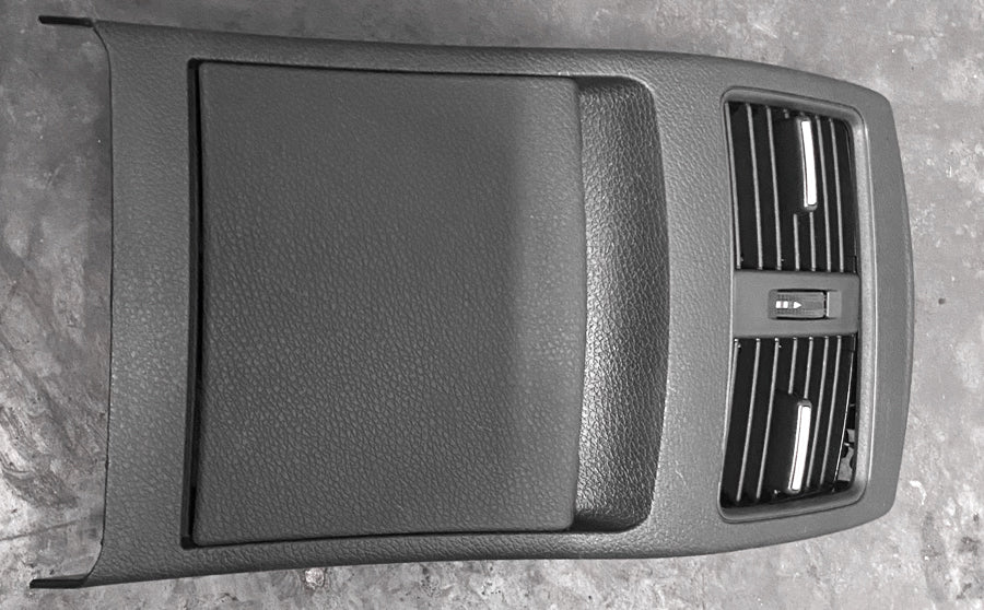 Mercedes A45 AMG - Rear Heater Vents (Arm Rest)
