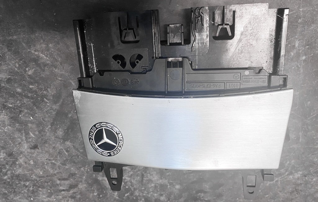 Mercedes C63 AMG 6.3 W204 - Ashtray / Coin Tray