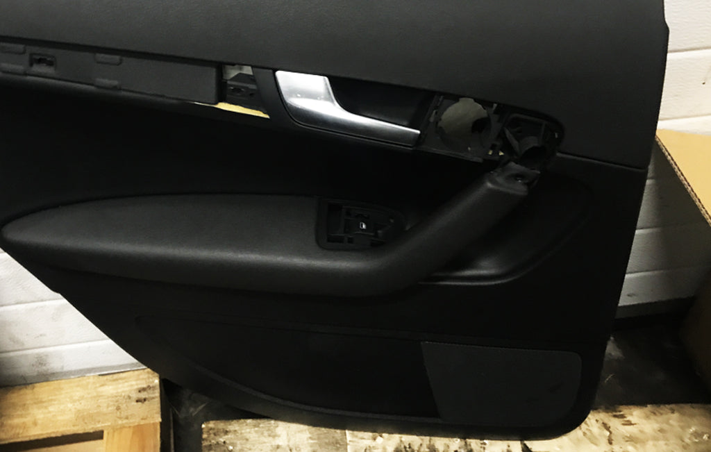 AUDI S3 8P - REAR DOOR INTERIOR HANDLE