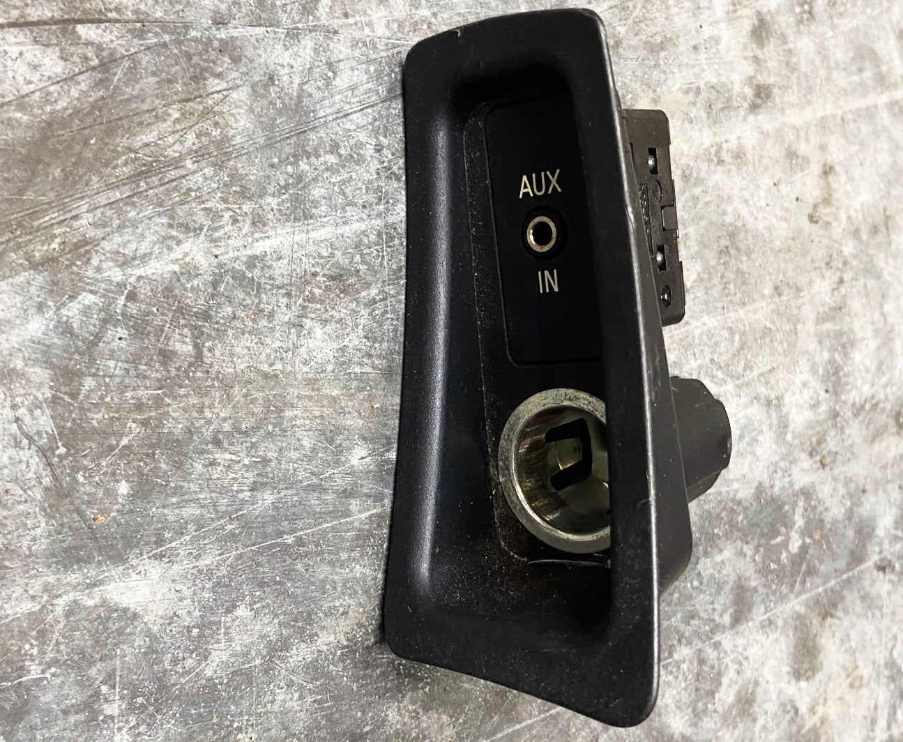bmw 1 series cigarette lighter BMW 1 Series bmw 1 series cigarette lighter BMW 1 Series