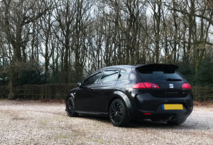 SEAT LEON CUPRA K1 / CUPRA / PASSENGERS SIDE EXTERIOR DOOR HANDLE GLOSS TRIM