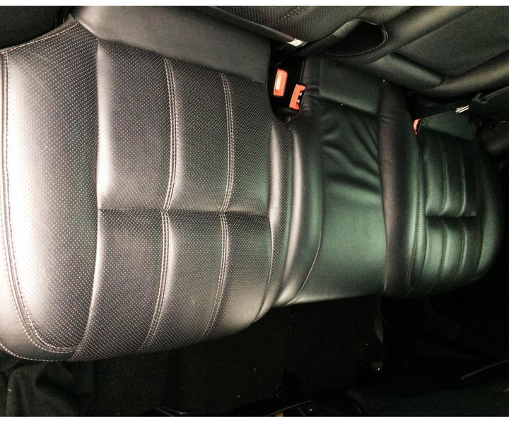Range Rover Sport HSE Seat Belt (Drivers Rear Only)