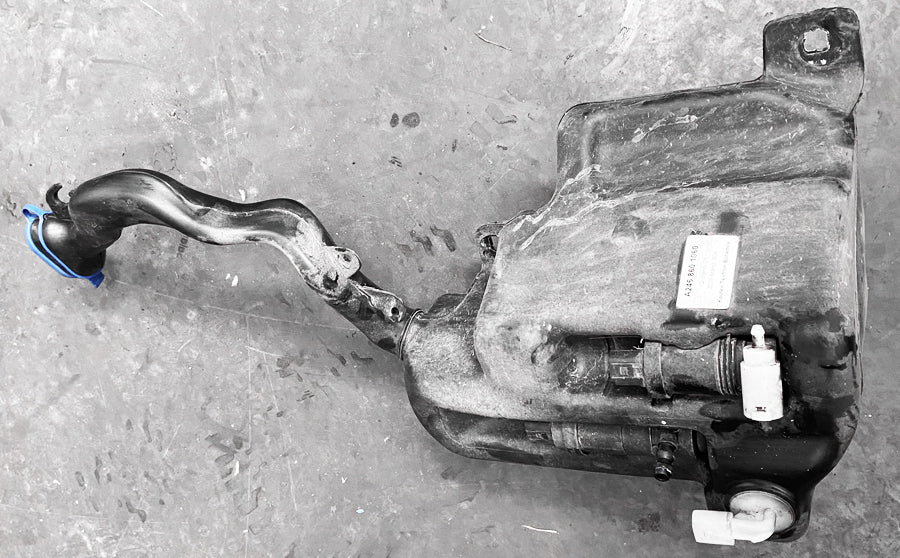 Mercedes A45 AMG - Windscreen Washer