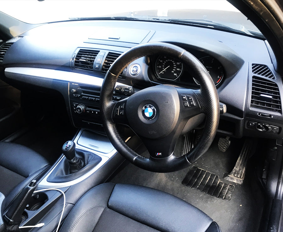 BMW 1 Series E87 M Sport / Speedometer