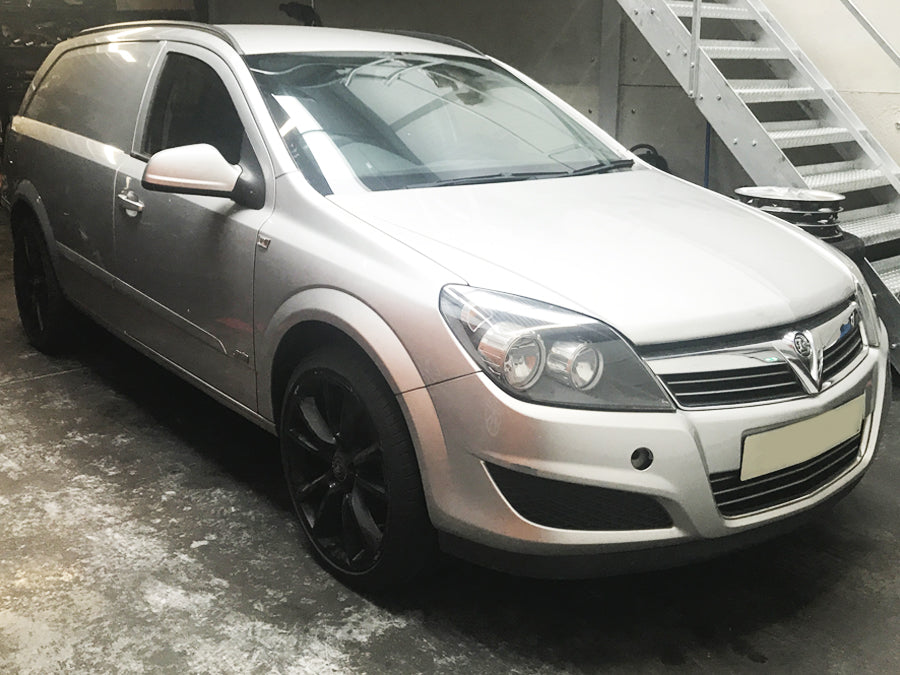 Vauxhall Astravan CDTI Sportive Mk5 2011 Drivers Door