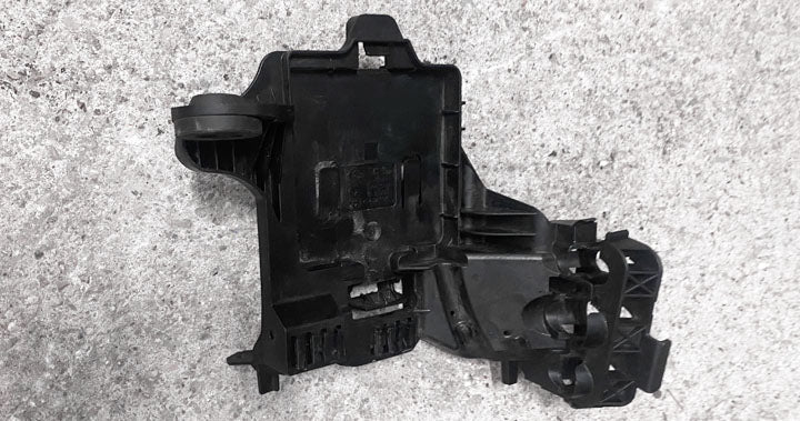 BMW F20 / F21 M135i - BRACKET