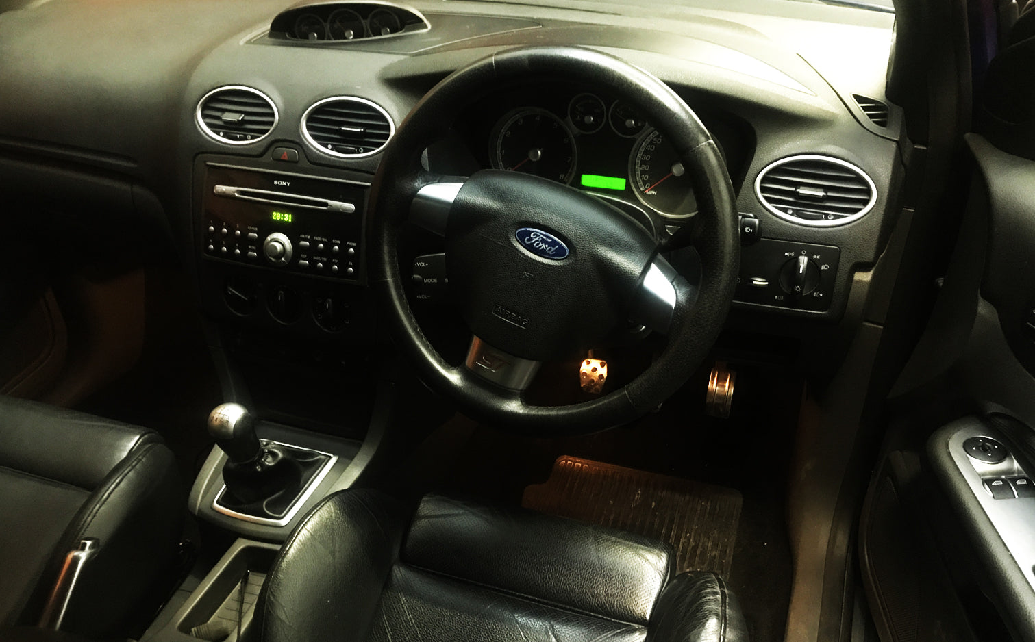 Ford Focus ST - Boost Gauges