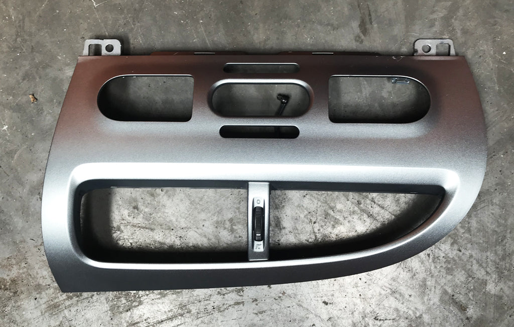 SEAT LEON CUPRA MK2 / K1 - HEATER VENT FASCIA