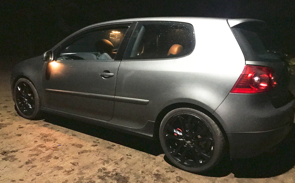 VW GOLF GTI MK5 - PASSENGERS DOOR
