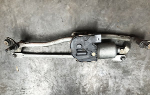 AUDI S3 8P FACELIFT - WINDSCREEN WIPER MOTOR